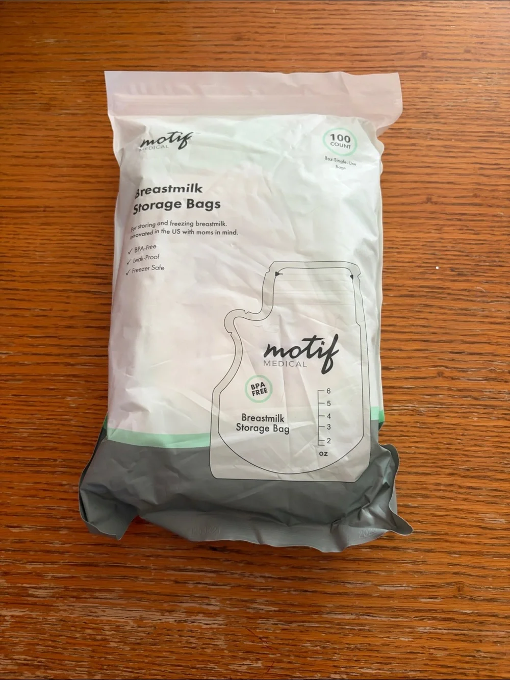 Motif Medical Breastmilk Storage Bags - White & Gray